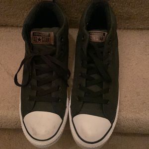 7.5 converse all star shoes new without tags never worn .